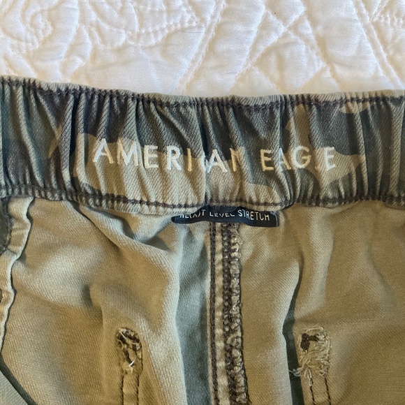 American Eagle Outfitters Jogger Jeans Womens 2 Green Brown Camo - Picture 5 of 11